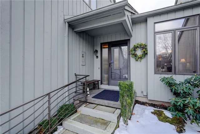 $469,900 | 70 Waterview Circle, Unit 70, Penfield, NY 14625