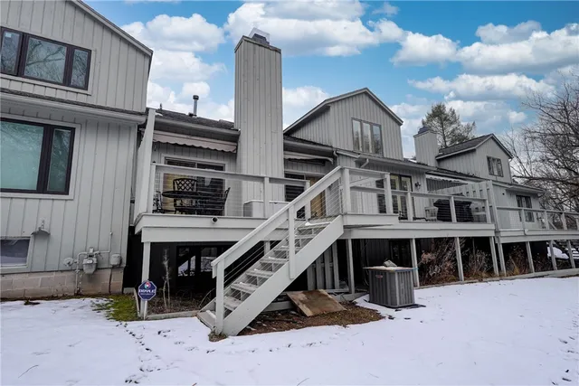 $469,900 | 70 Waterview Circle, Unit 70, Penfield, NY 14625