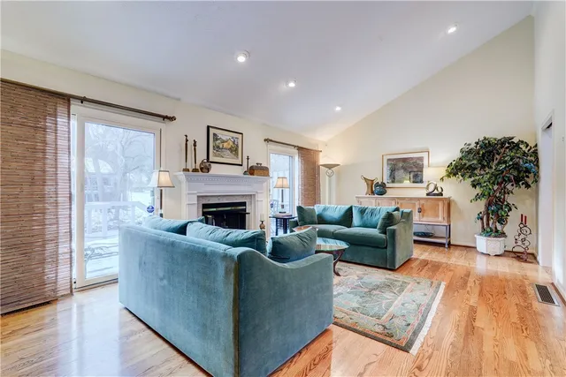 $469,900 | 70 Waterview Circle, Unit 70, Penfield, NY 14625