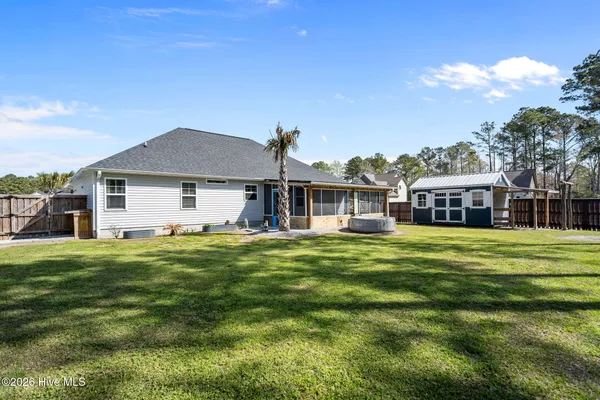 $330,000 | 284 Breakwater Drive, Sneads Ferry, NC 28460