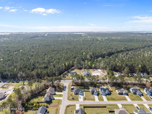 $330,000 | 284 Breakwater Drive, Sneads Ferry, NC 28460