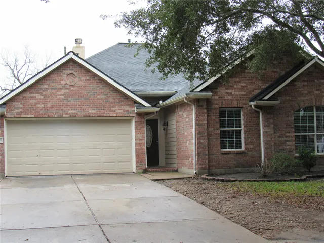 $2,600 | 2515 Old River Lane, Richmond, TX 77406