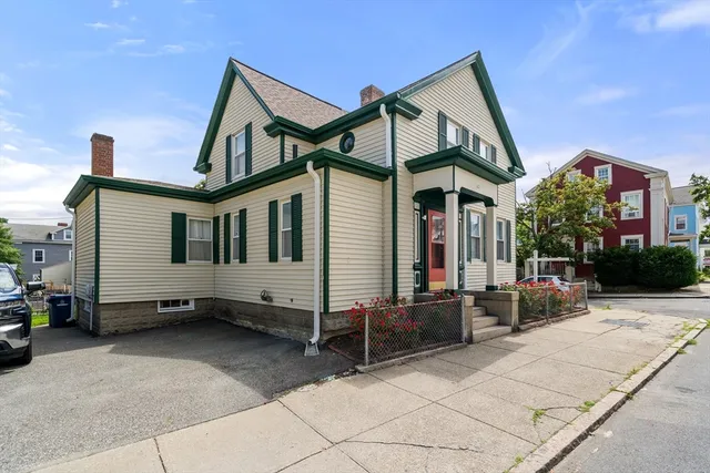 $529,900 | 622 County Street, New Bedford, MA 02740