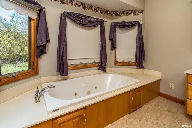 $365,000 | 125 Princess Lane, Carbondale, IL 62901