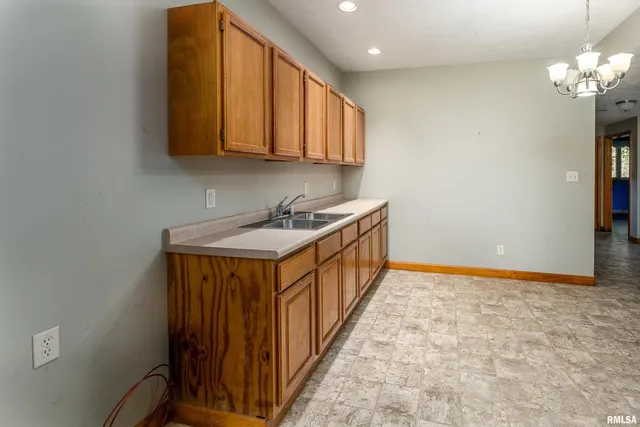 $365,000 | 125 Princess Lane, Carbondale, IL 62901