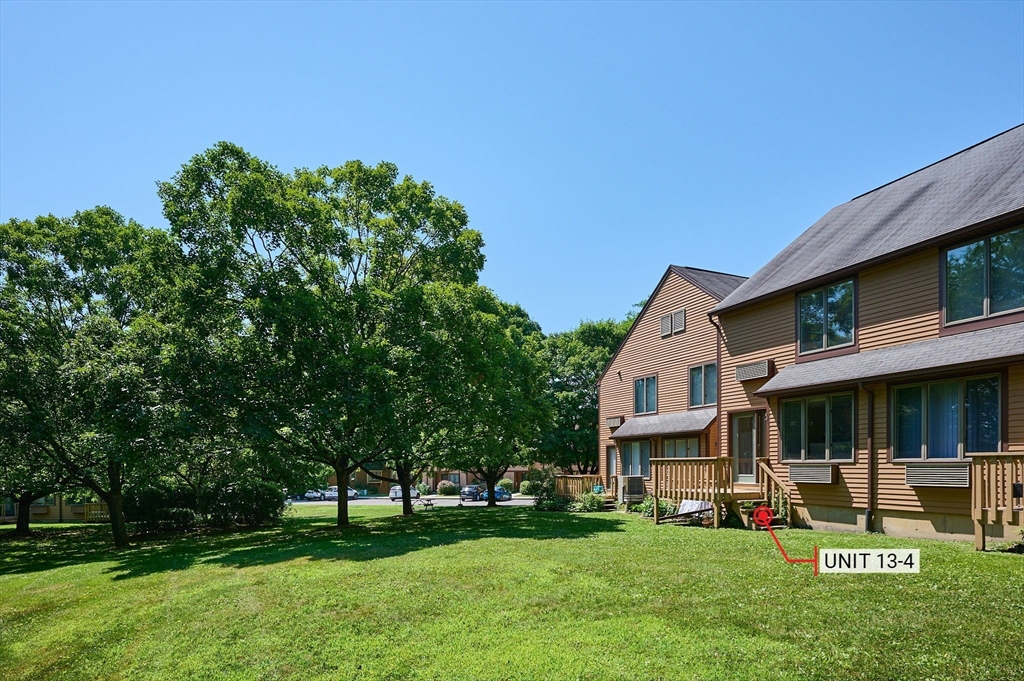 575 Bridge Road, Unit 134 Northampton, MA 01062 - Photo 26 of 35