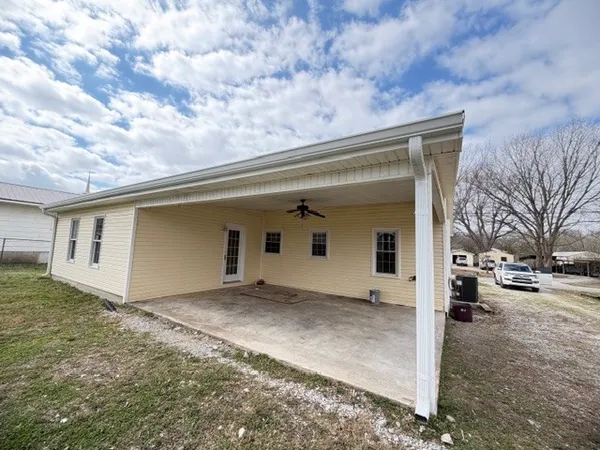 $234,900 | 115 College Avenue, Huntland, TN 37345