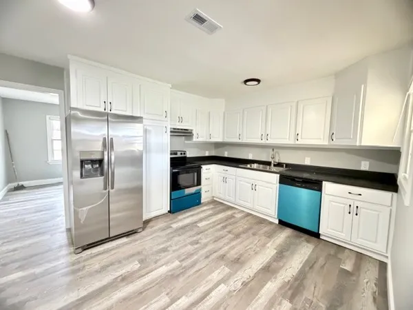 $234,900 | 115 College Avenue, Huntland, TN 37345