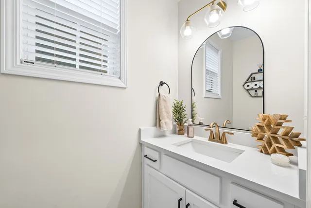 $2,600 | 579 Centre Street, Pleasant View, TN 37146