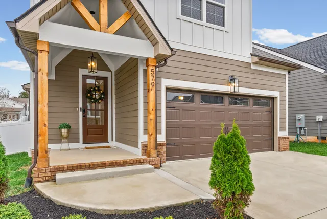 $2,600 | 579 Centre Street, Pleasant View, TN 37146