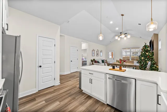 $2,600 | 579 Centre Street, Pleasant View, TN 37146