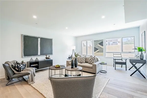 $899,000 | 137 South Wilson Avenue, Unit 107, Pasadena, CA 91106