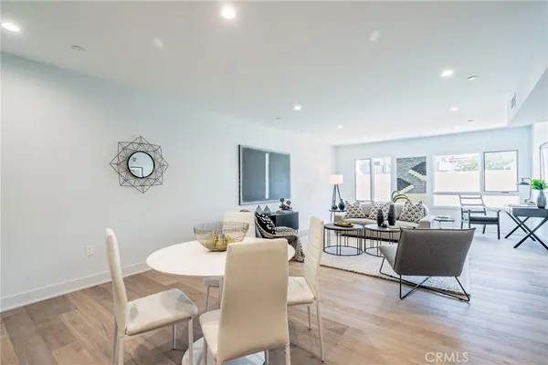 $899,000 | 137 South Wilson Avenue, Unit 107, Pasadena, CA 91106