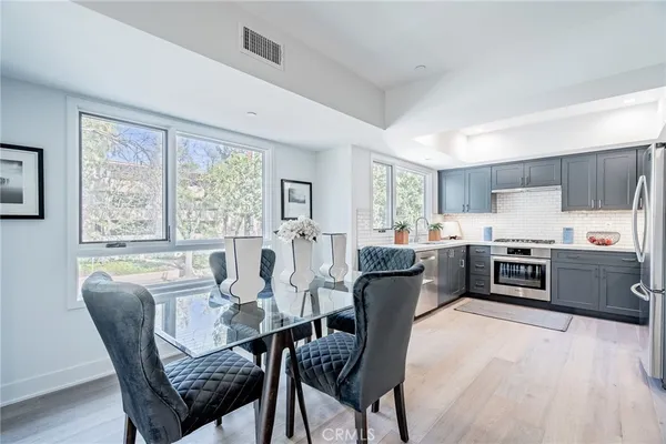 $899,000 | 137 South Wilson Avenue, Unit 107, Pasadena, CA 91106