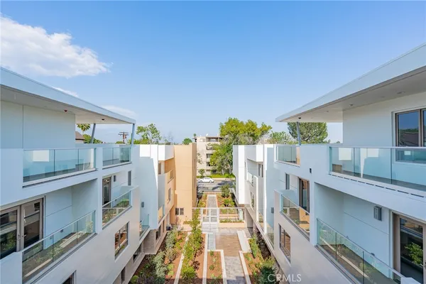 $899,000 | 137 South Wilson Avenue, Unit 107, Pasadena, CA 91106