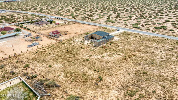 $280,000 | 13961 Santa Fe Trail, El Paso, TX 79938