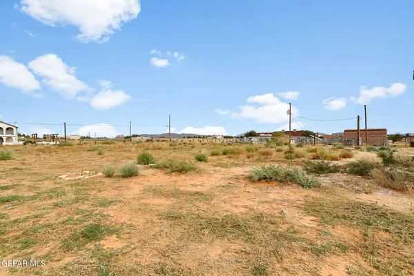 $280,000 | 13961 Santa Fe Trail, El Paso, TX 79938