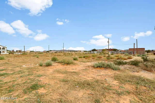 $400,000 | 13961 Santa Fe Trail, El Paso, TX 79938