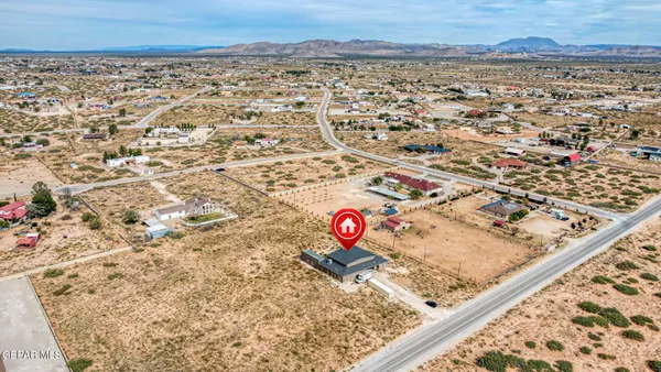 $280,000 | 13961 Santa Fe Trail, El Paso, TX 79938