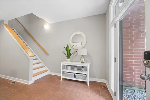 $799,900 | 2318 West Wolfram Street, Chicago, IL 60618