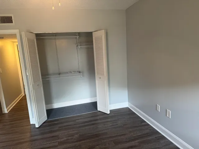 $2,250 | 4 Greenway Village North, Unit 203, Royal Palm Beach, FL 33411