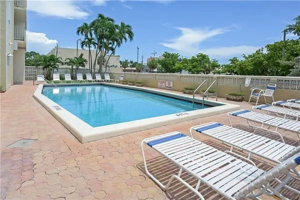 $1,900 | 900 Northeast 18th Avenue, Unit 907, Fort Lauderdale, FL 33304