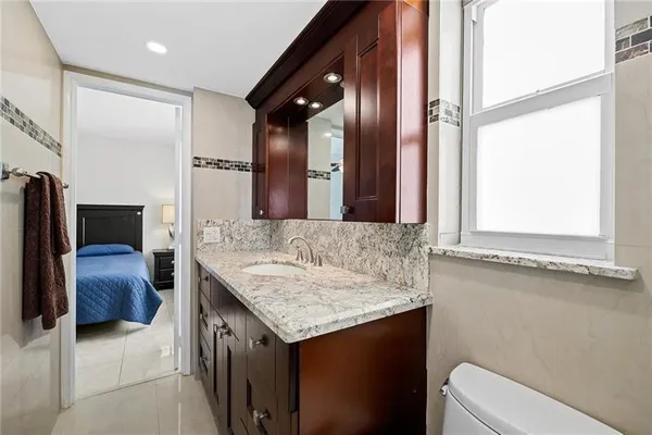 $1,900 | 900 Northeast 18th Avenue, Unit 907, Fort Lauderdale, FL 33304