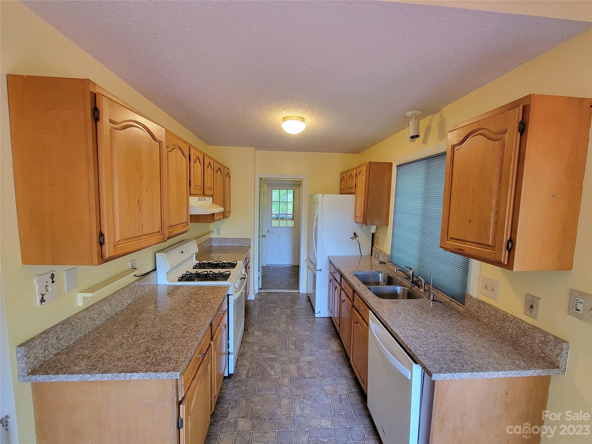 46 North Pershing Road Asheville, NC 28805 - Photo 9 of 18 Gallery Image 9