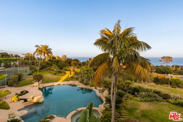 $23,500,000 | 7160 Dume Drive, Malibu, CA 90265