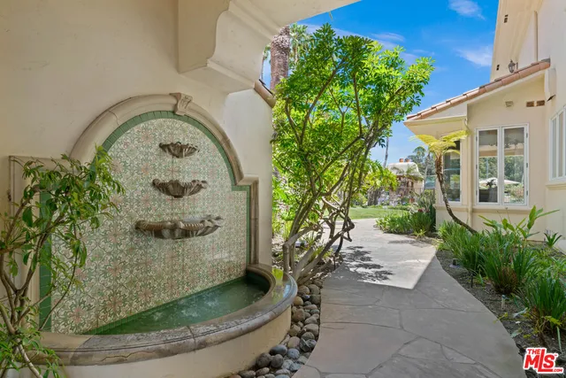 $23,500,000 | 7160 Dume Drive, Malibu, CA 90265