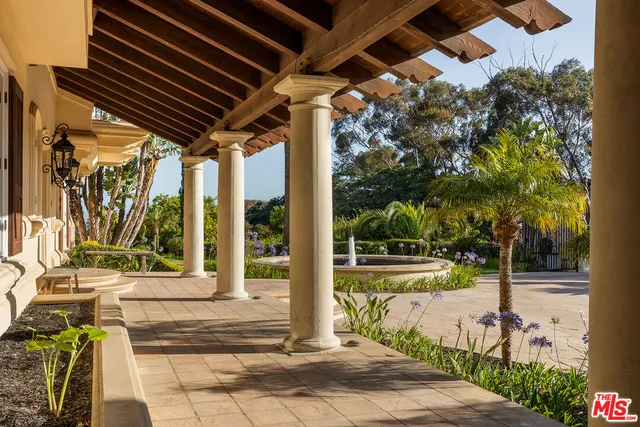 $23,500,000 | 7160 Dume Drive, Malibu, CA 90265