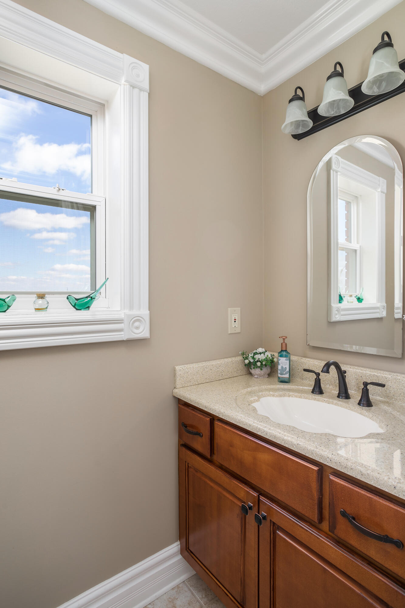 4226 McDonald Road Apison, TN 37302 - Photo 29 of 51 4226 McDonald Rd_Powder Room