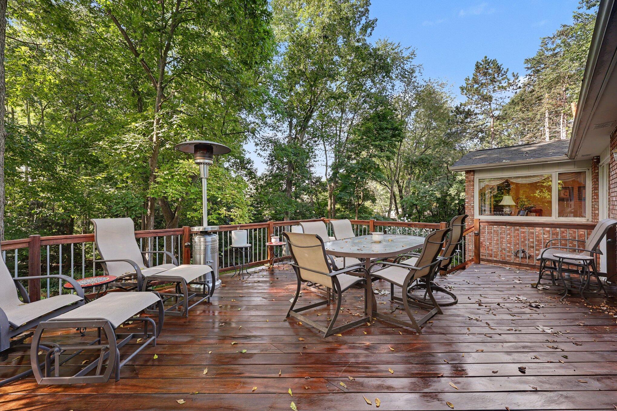2514 Hawthorne Road Ann Arbor, MI 48104 - Photo 6 of 86 069_file_1290