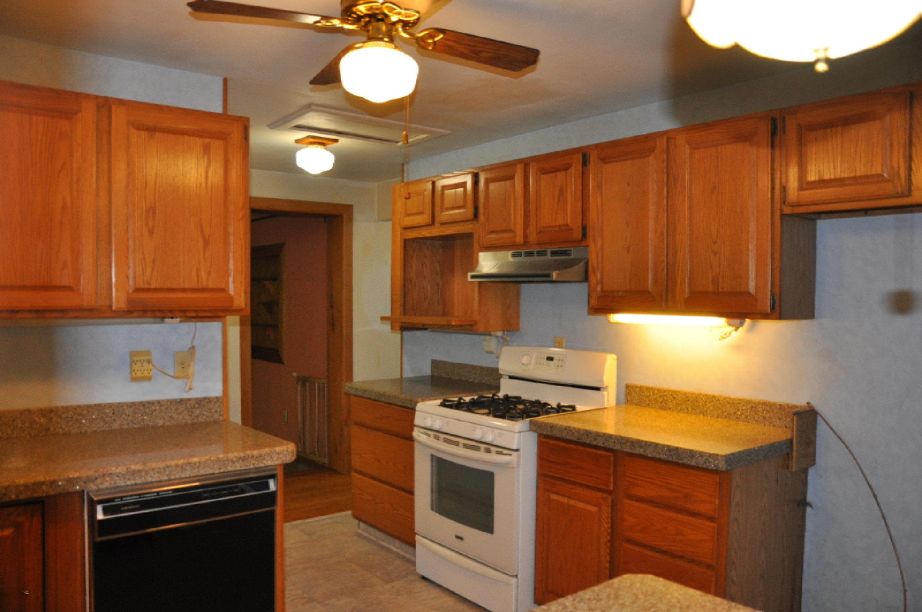 18150 North Fruitport Road Spring Lake, MI 49456 - Photo 14 of 41 11-Kitchen - View 3