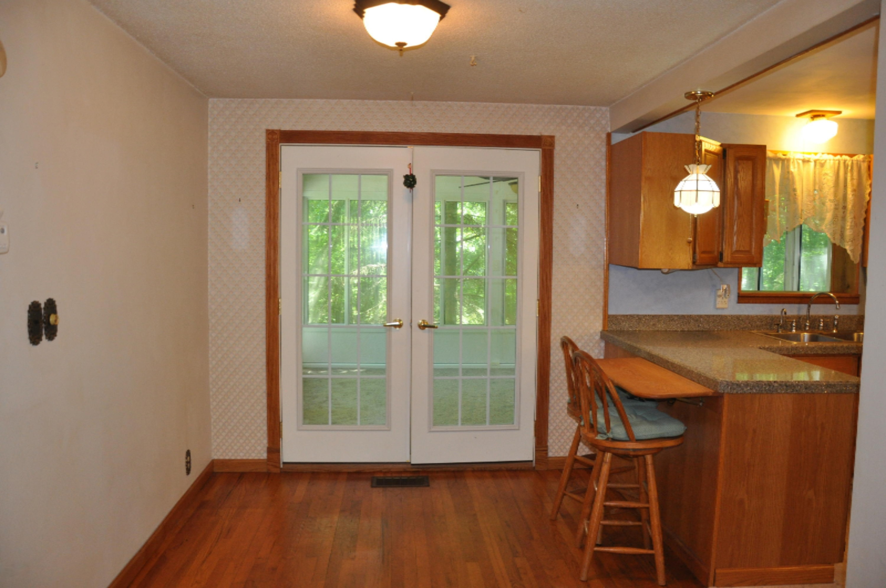 18150 North Fruitport Road Spring Lake, MI 49456 - Photo 15 of 41 12-Dining Area