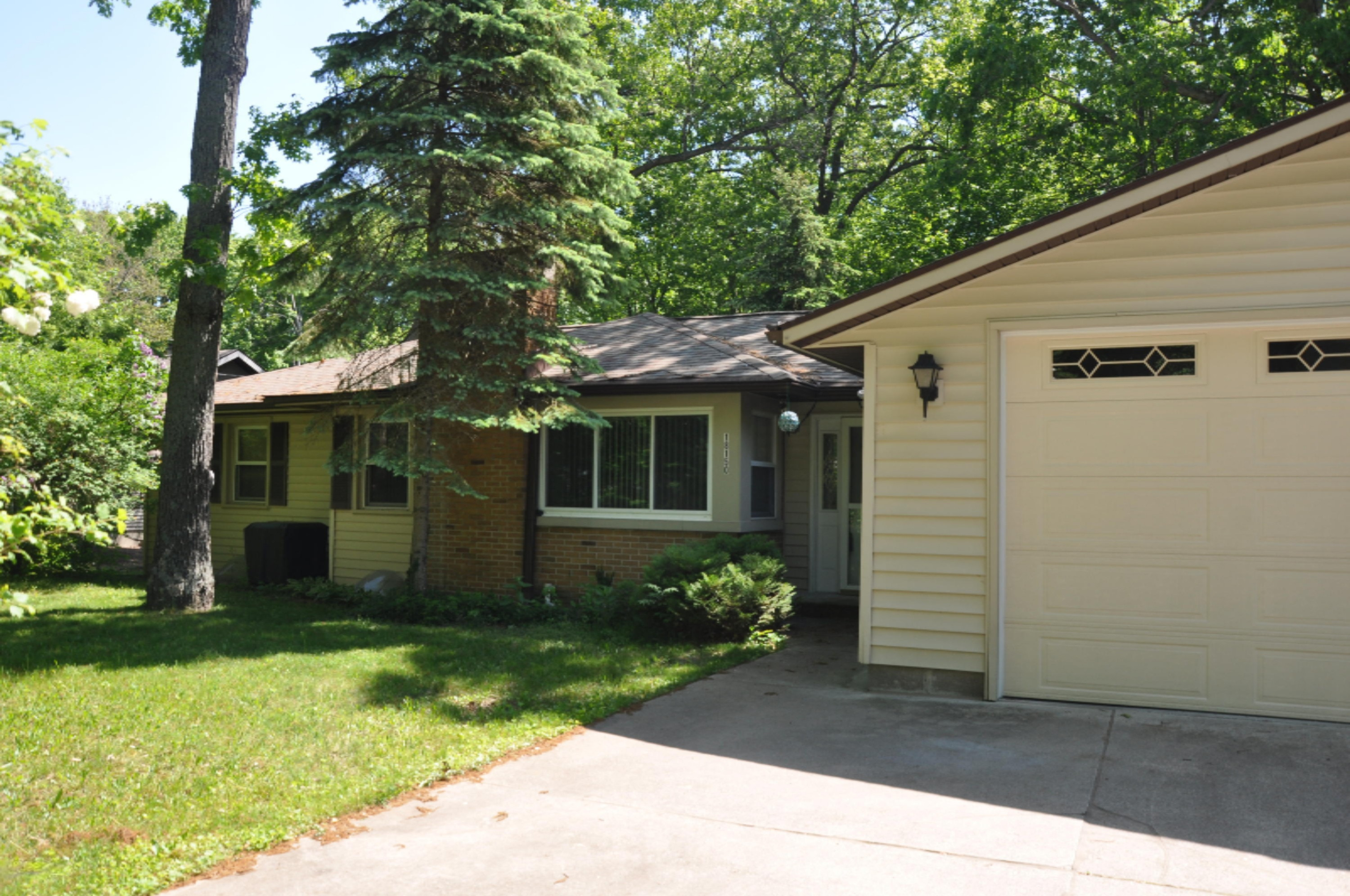 18150 North Fruitport Road Spring Lake, MI 49456 - Photo 2 of 41 2-Front View