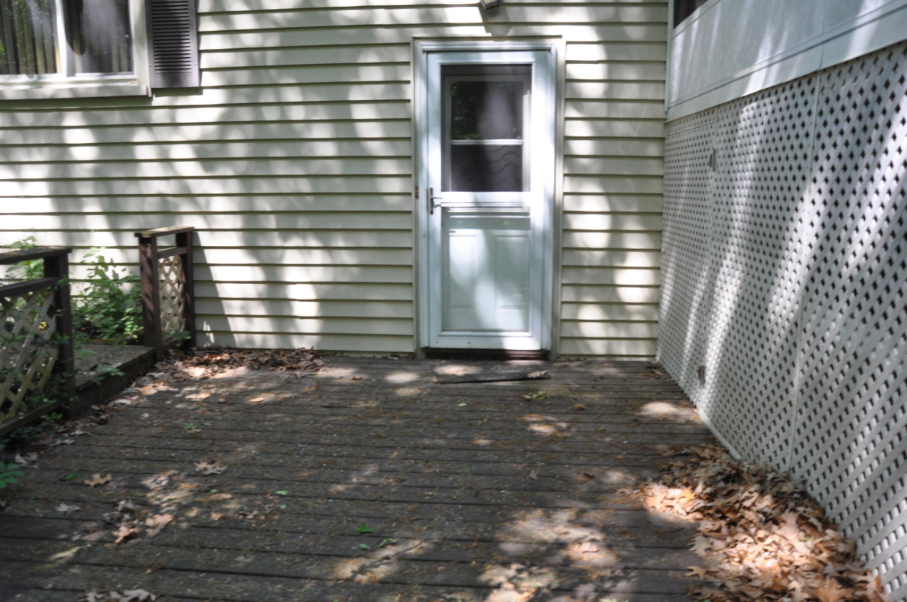 18150 North Fruitport Road Spring Lake, MI 49456 - Photo 10 of 41 8a-Deck