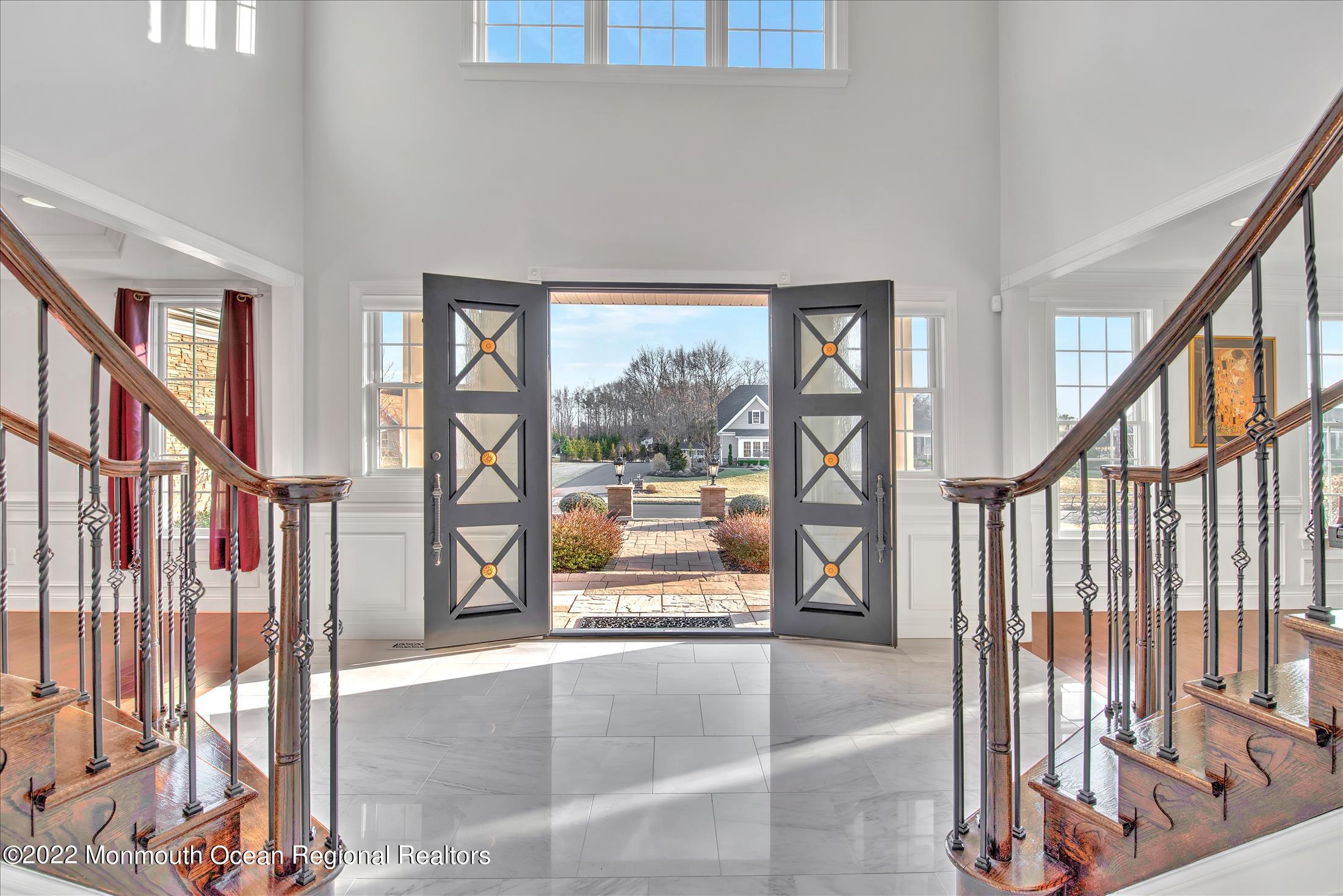 33 Weathervane Circle Cream Ridge, NJ 08514 - Photo 14 of 54 33ENTRY2