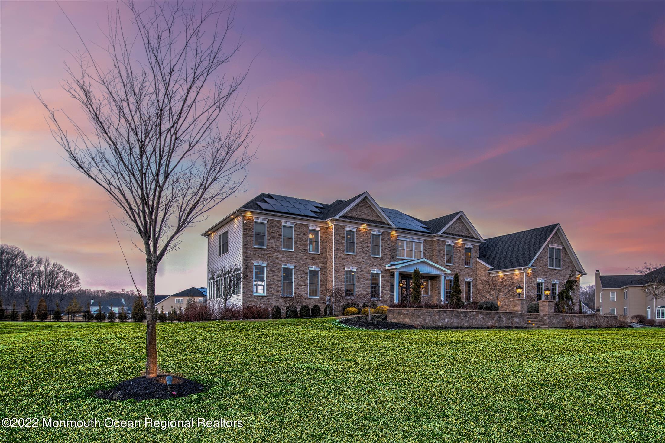 33 Weathervane Circle Cream Ridge, NJ 08514 - Photo 3 of 54 33newtwilight2