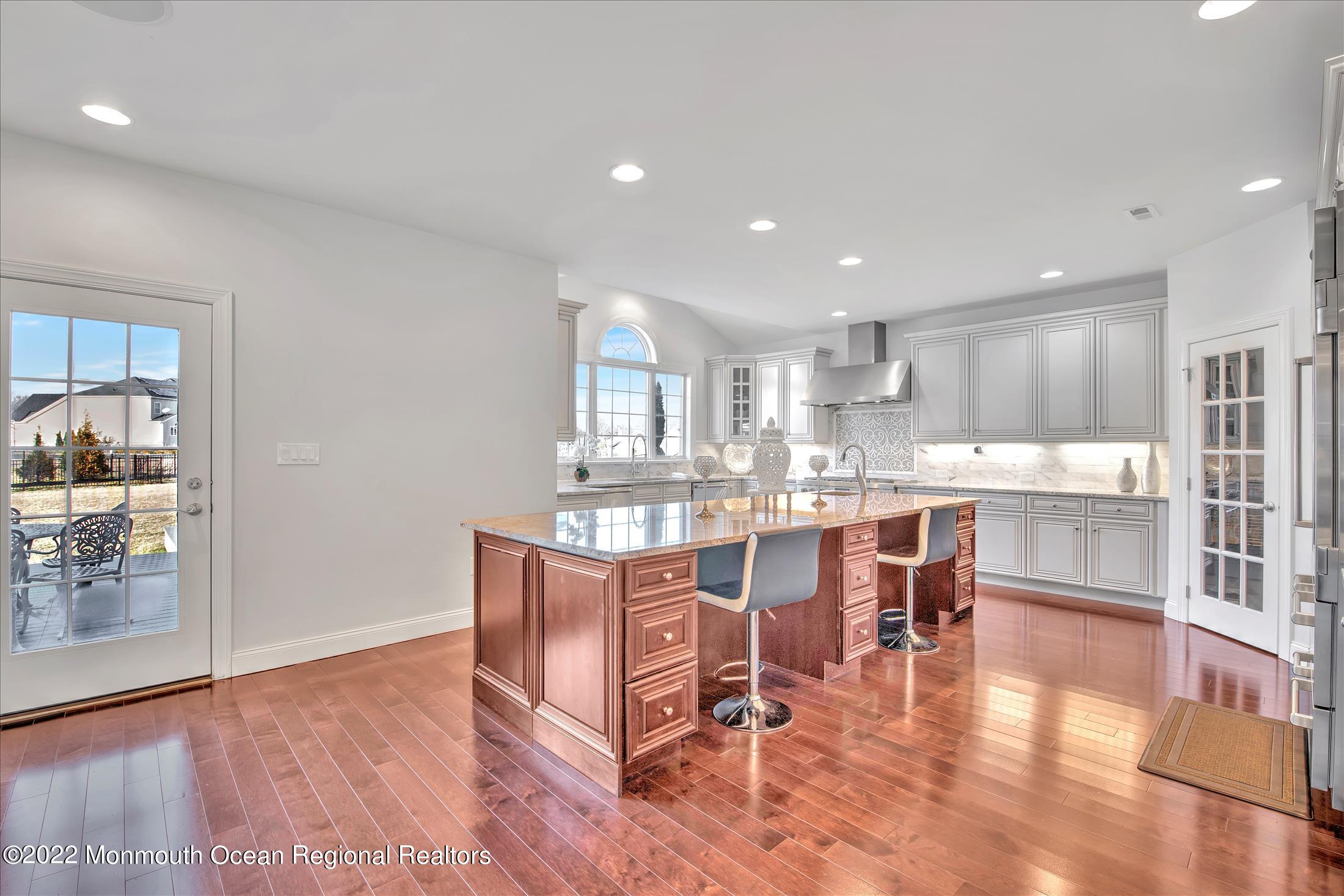 33 Weathervane Circle Cream Ridge, NJ 08514 - Photo 33 of 54 33KITCHEN5