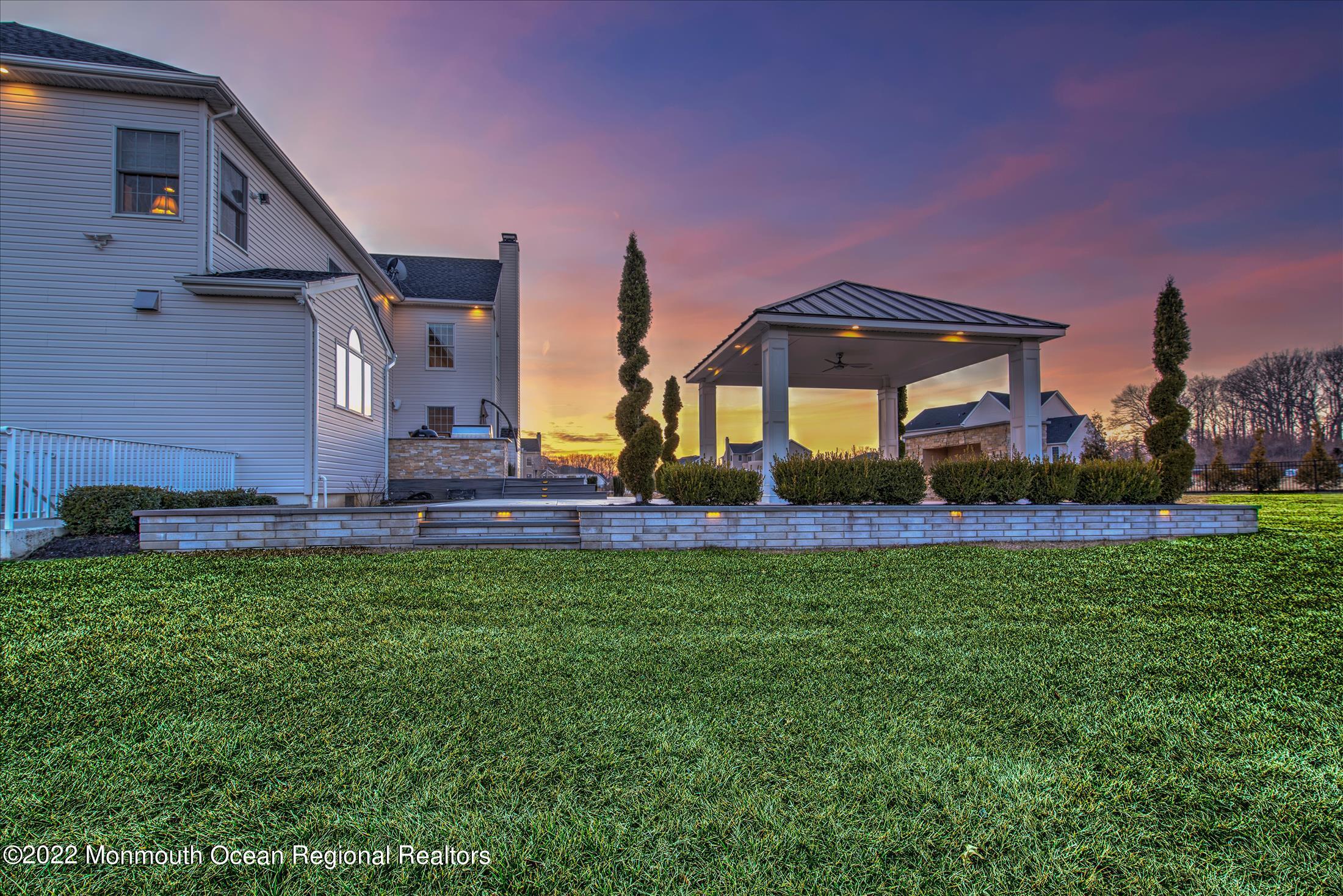 33 Weathervane Circle Cream Ridge, NJ 08514 - Photo 5 of 54 33newtwilight3