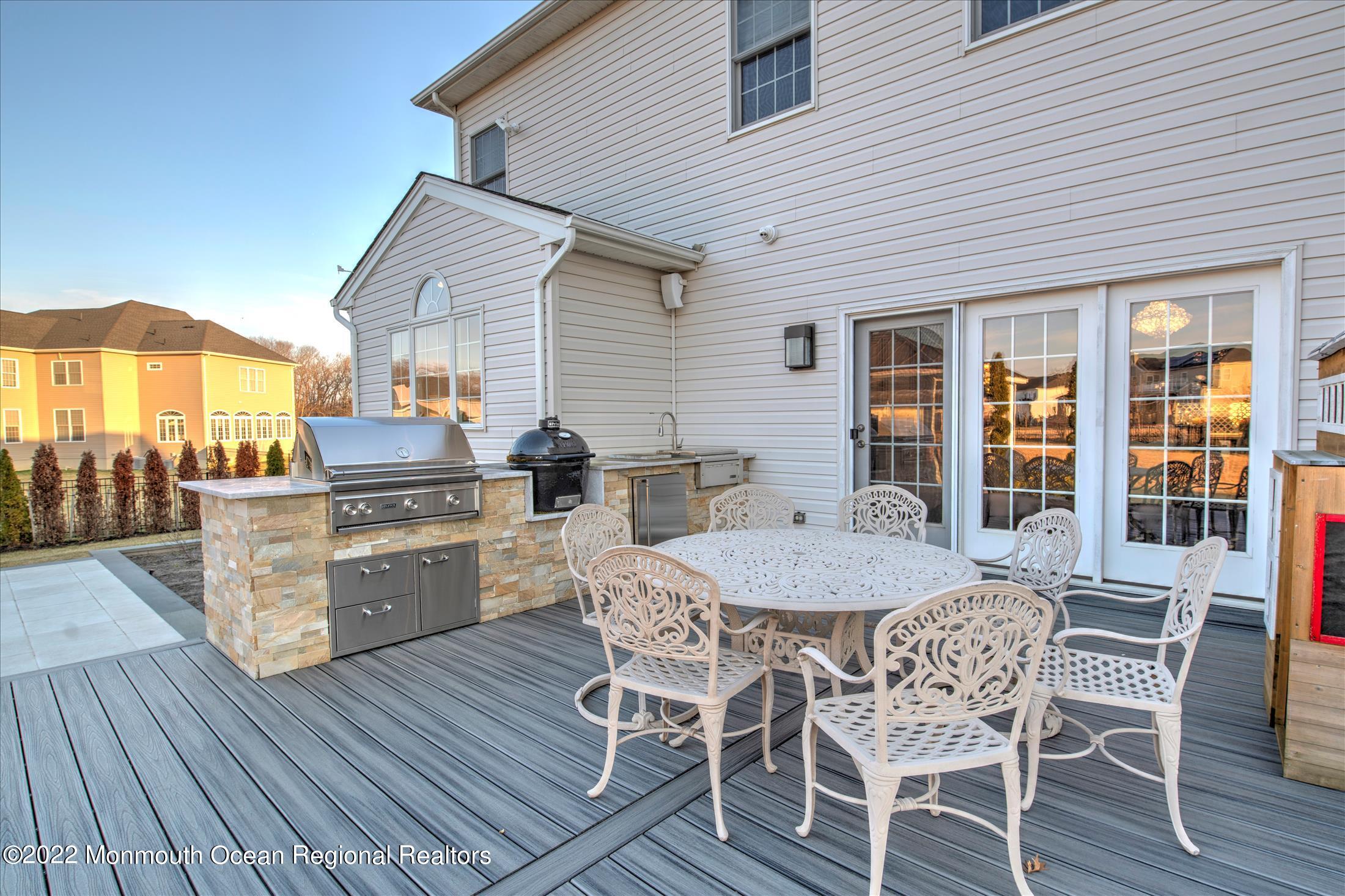 33 Weathervane Circle Cream Ridge, NJ 08514 - Photo 53 of 54 33outkitchen