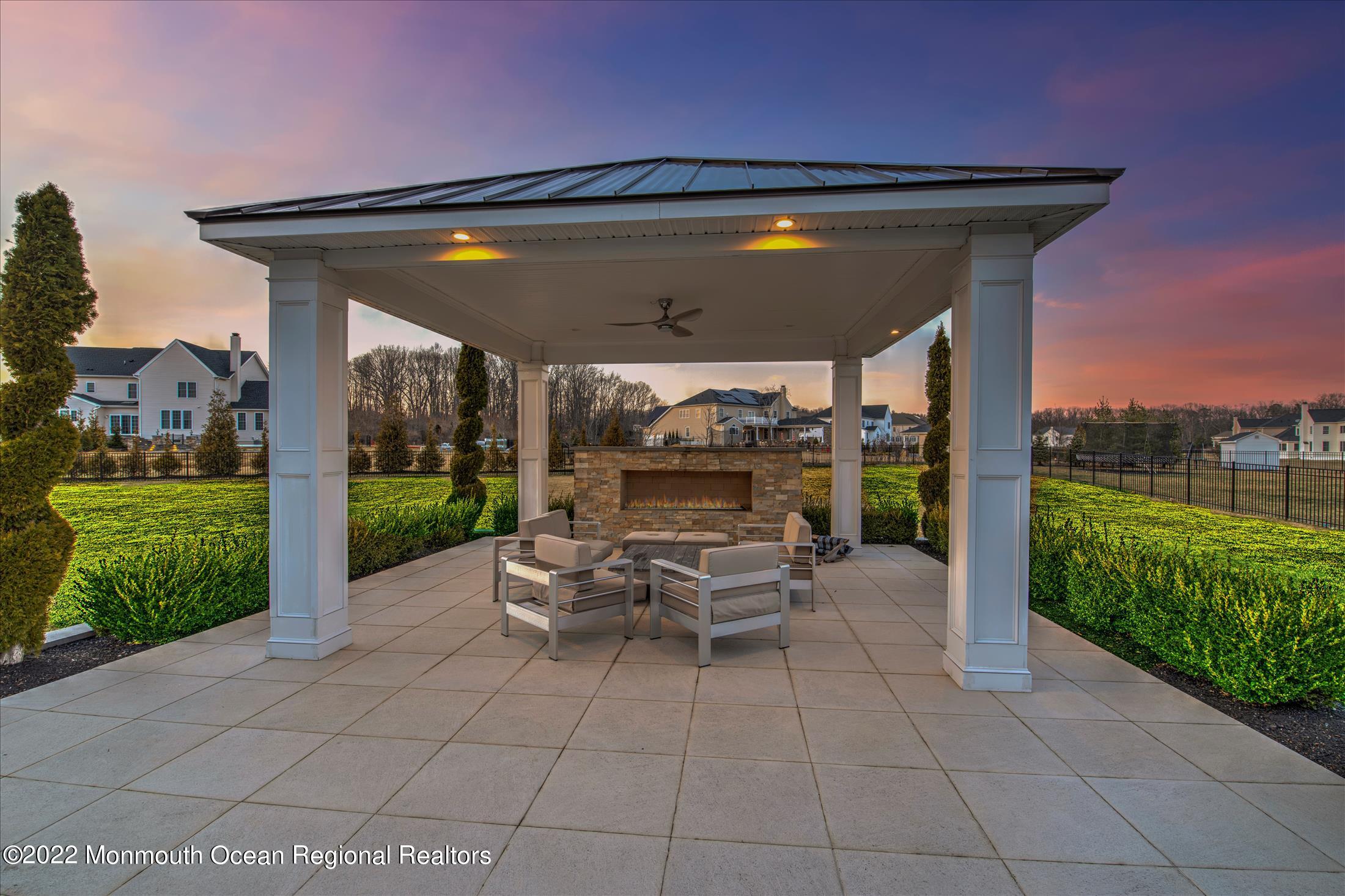 33 Weathervane Circle Cream Ridge, NJ 08514 - Photo 6 of 54 33newtwilight4