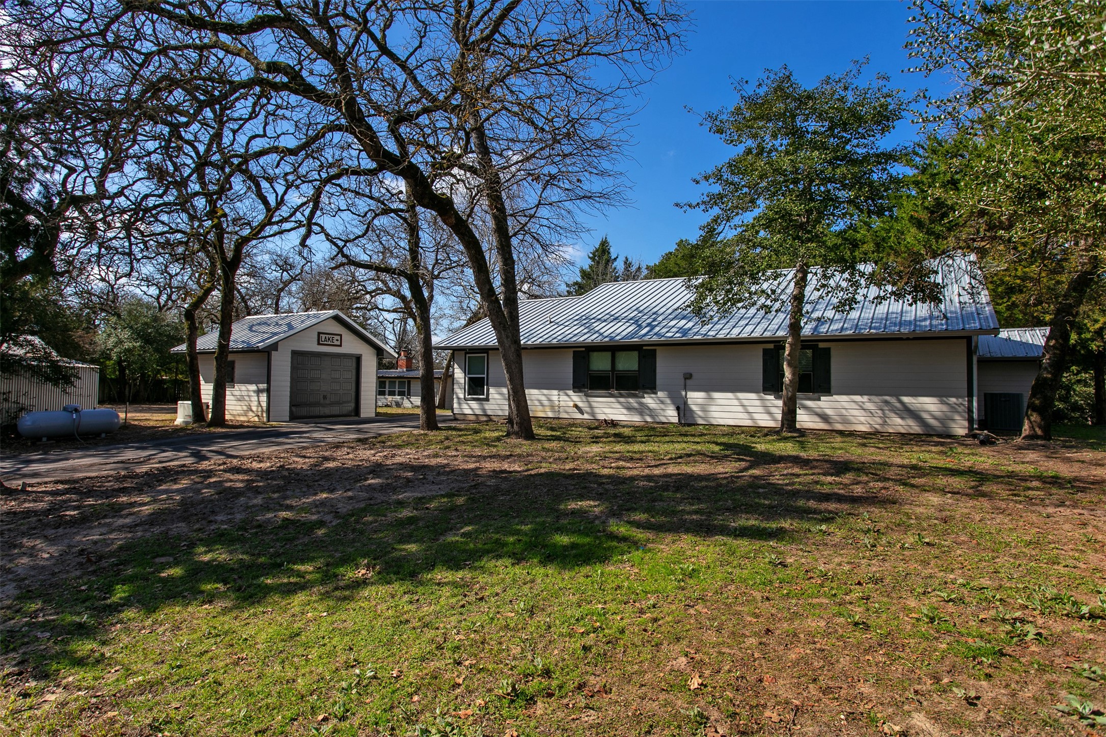 11092 Riley Green Road, Unit 121 Franklin, TX 77856 - Photo 6 of 26 View of Front of House