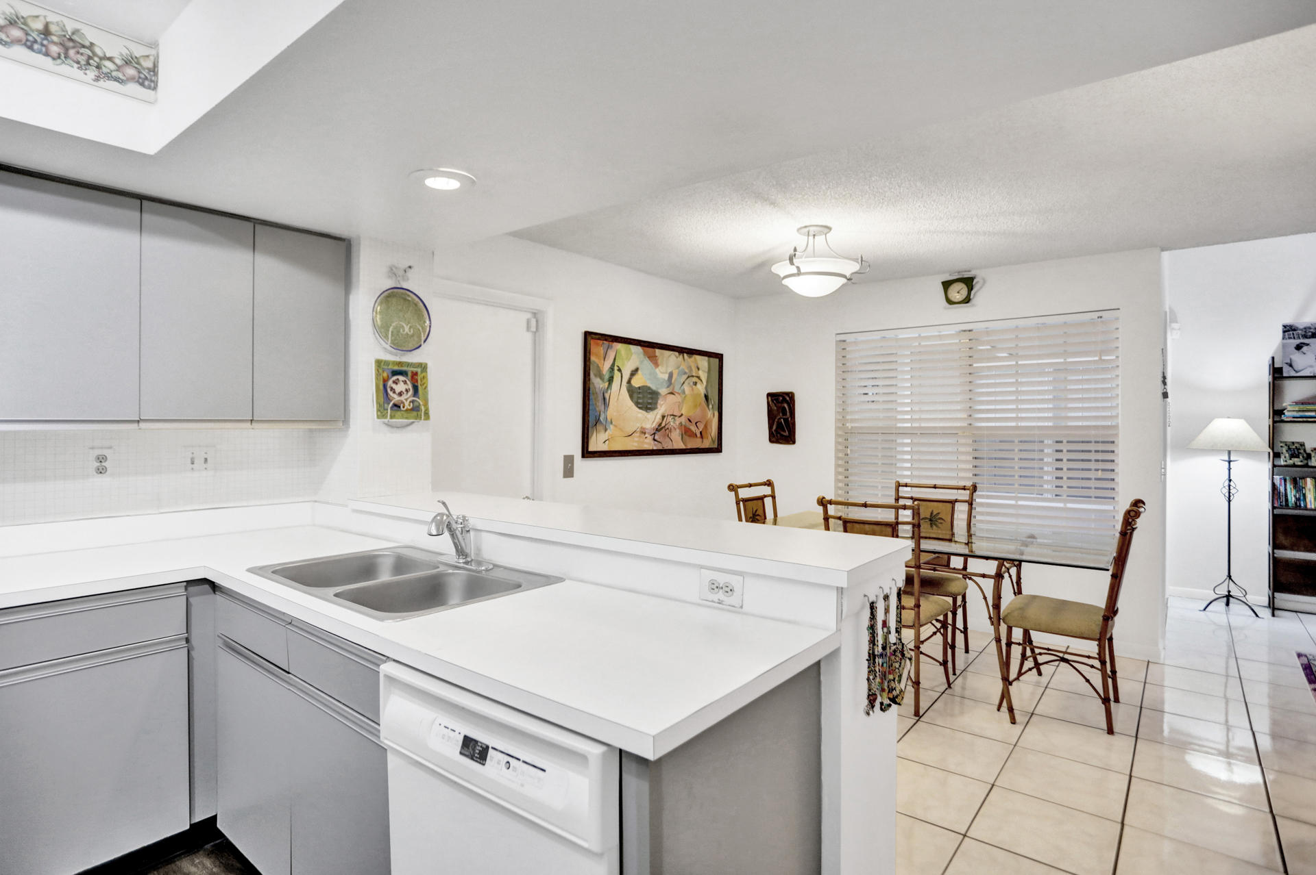 5292 Buckhead Circle, Unit 1030 Boca Raton, FL 33486 - Photo 16 of 36 G87A2320