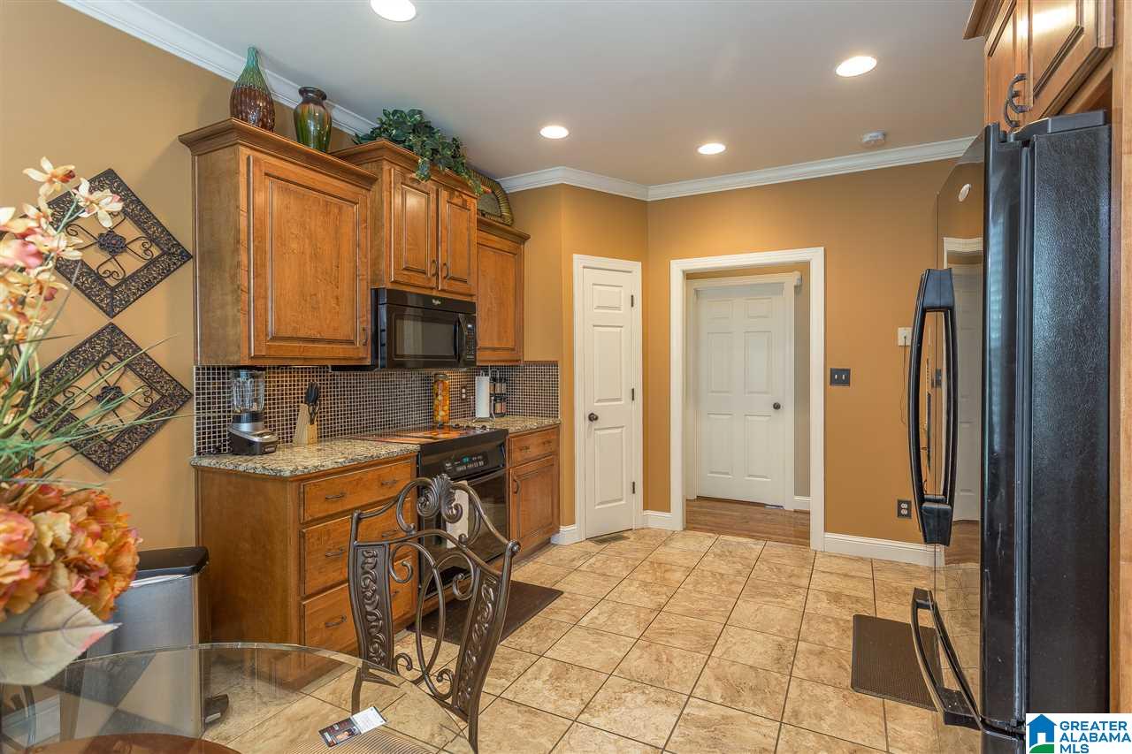 6446 Cambridge Road Pinson, AL 35126 - Photo 16 of 38