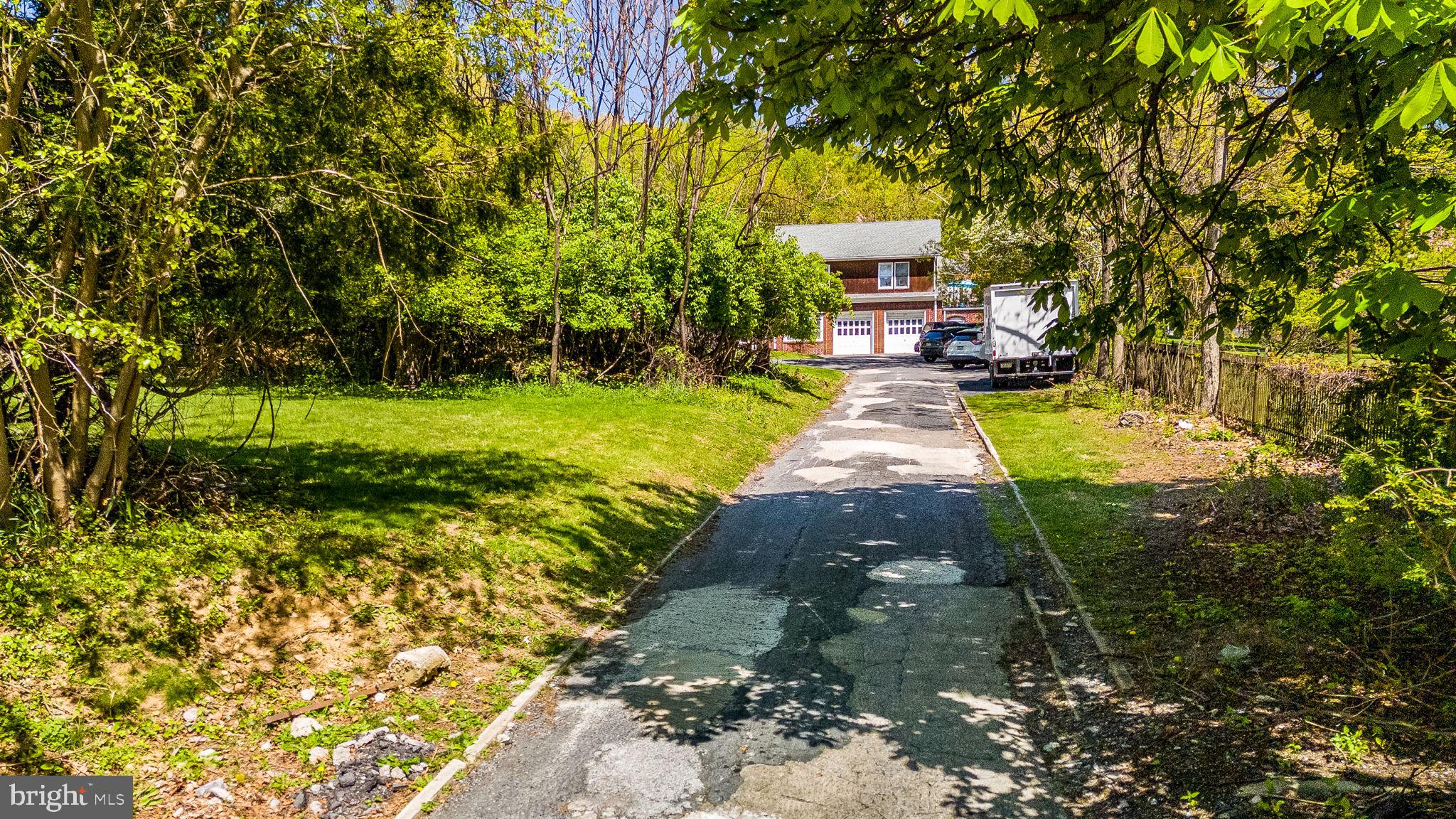 161 Clymer Street Reading, PA 19602 - Photo 3 of 53