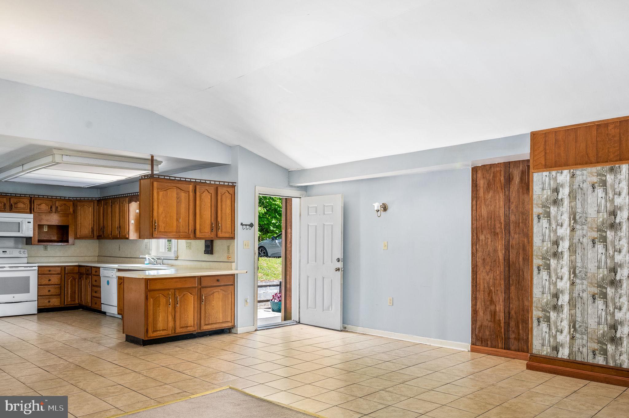 161 Clymer Street Reading, PA 19602 - Photo 33 of 53 Apt 3