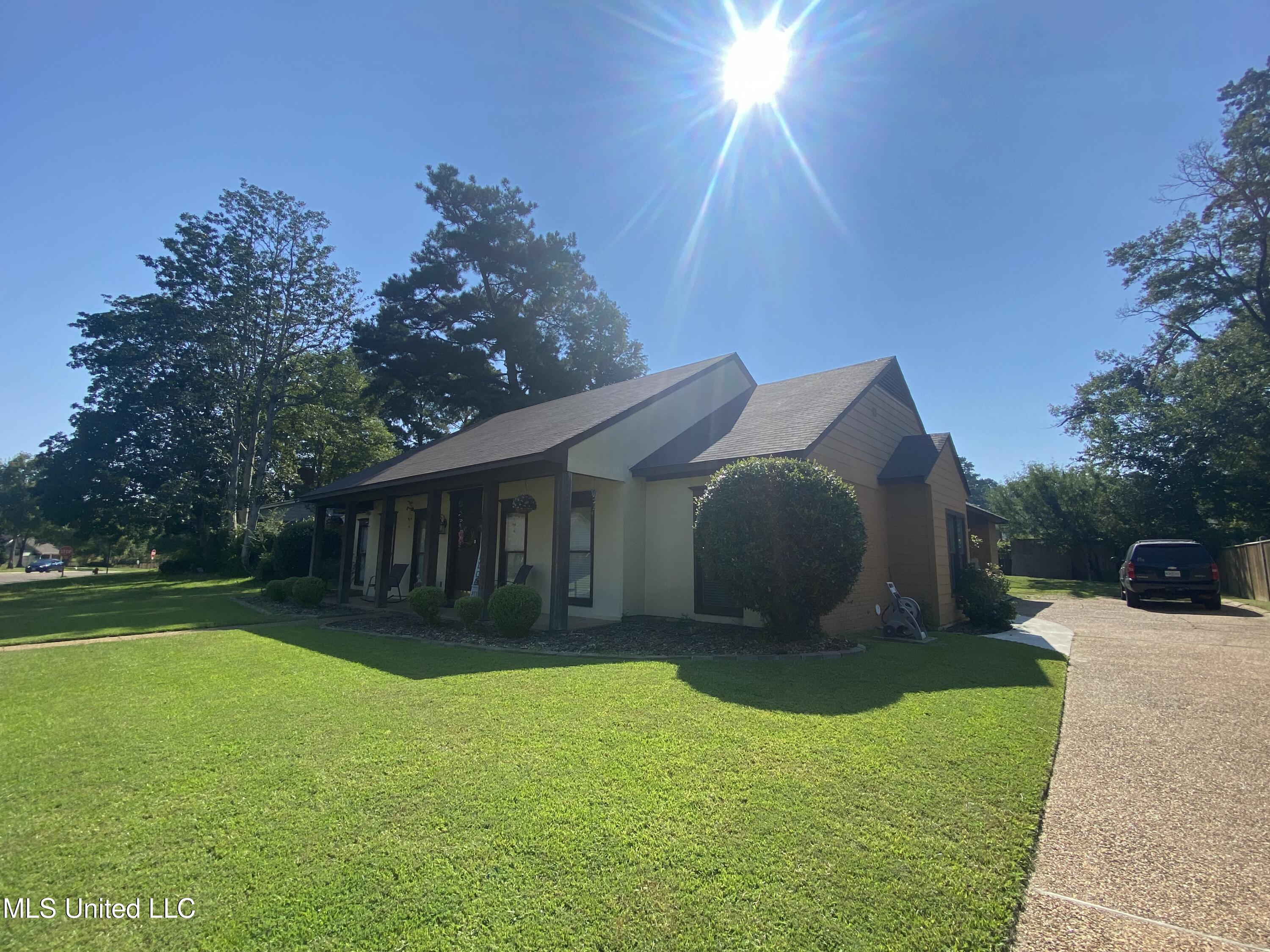 108 Honeysuckle Lane Ridgeland, MS 39157 - Photo 20 of 29 30FF9AA5-F8B4-409C-88F3-DD2AB8D77FCF