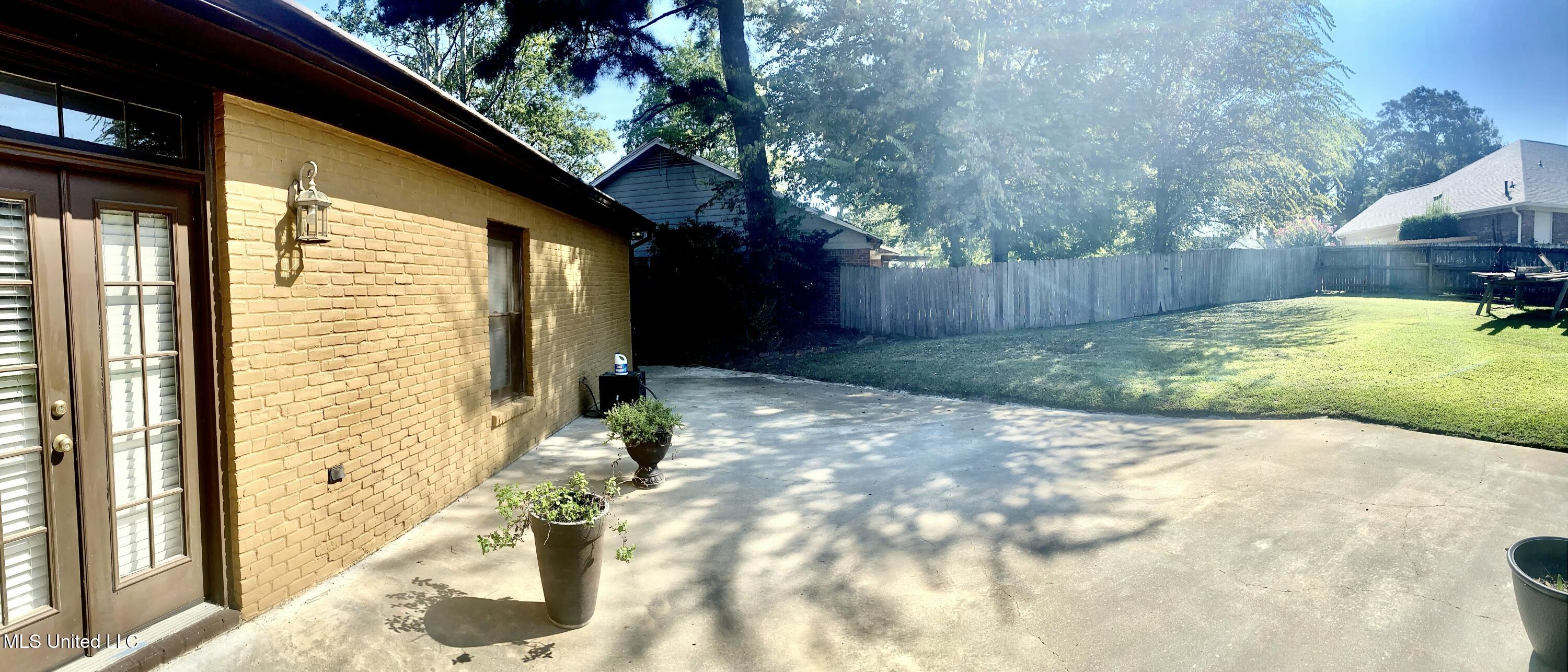 108 Honeysuckle Lane Ridgeland, MS 39157 - Photo 25 of 29 22226F4B-D205-43D8-9DBC-649405EF85AB